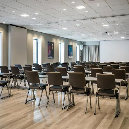 Quality Grand Hotell 4*