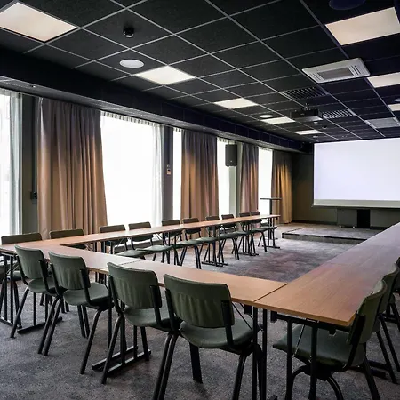 Quality Grand Hotel 4*