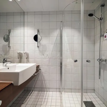 Quality Grand Hotel 4*