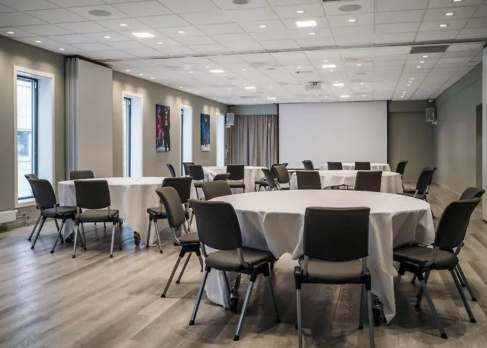 Quality Grand Hotell 4*